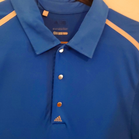 Adidas puremotion 3 button polo style shirt. - Picture 3 of 4